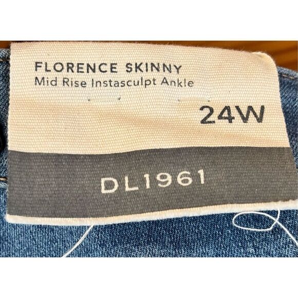 DL1961 Florence Skinny Jean in Azure NWT Size 24W - Picture 5 of 12